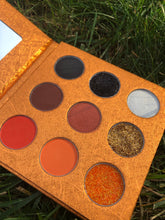 Load image into Gallery viewer, Halloween Eyeshadow Palette (LIMITED EDITION)
